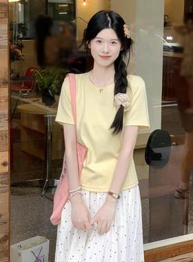 黄色正肩短袖t恤女夏季新款爆款小个子修身收腰别致纯棉短款上衣