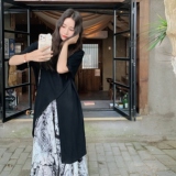 赫本风t恤半身裙成套搭配减龄套装裙女两件套小个子时尚干练气质，女装套装/套裙，象礼