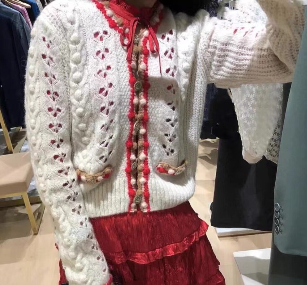撞色线条镂空网眼针织上衣