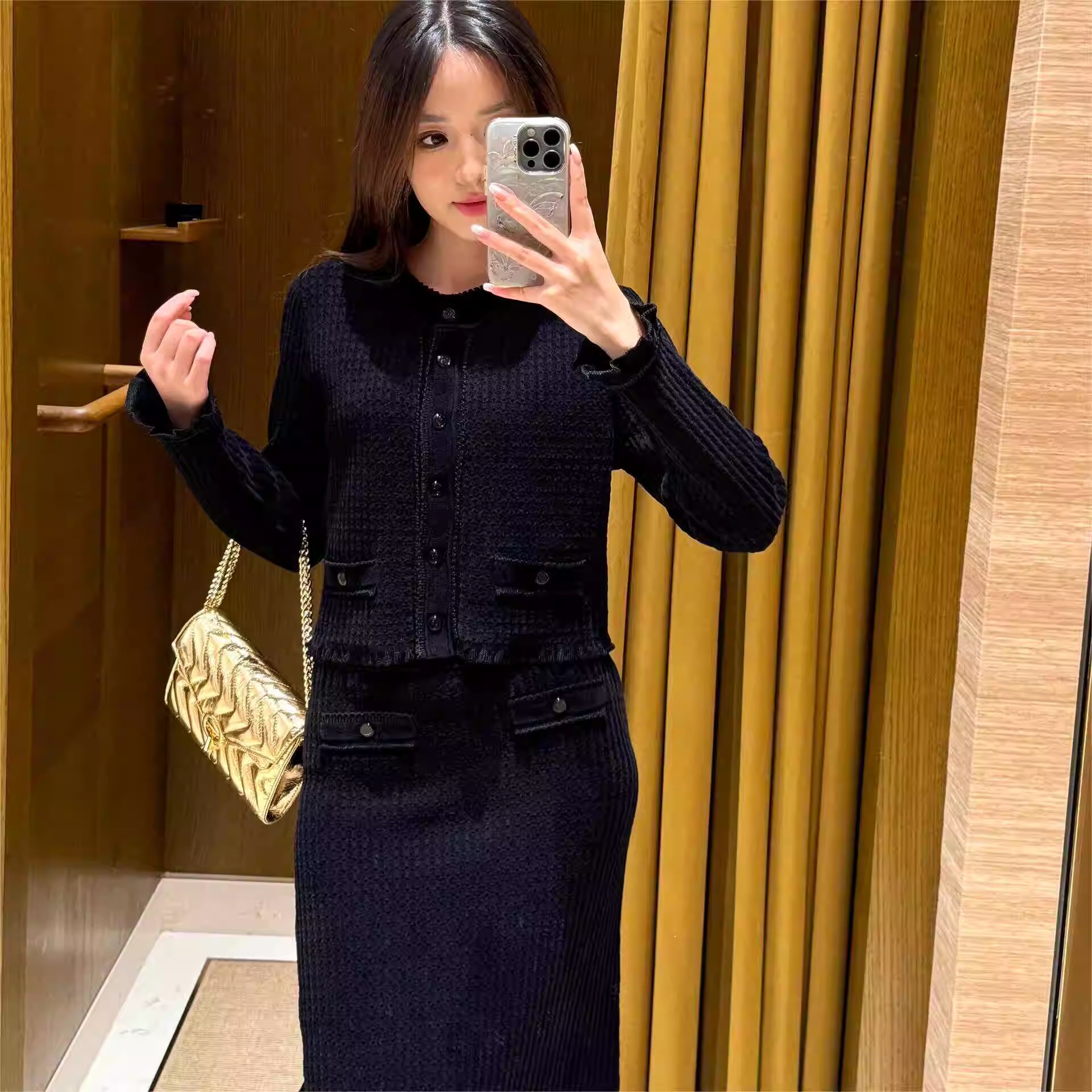 2024秋季新款女装气质黑色修身花边针织开衫上衣SFPCA01083