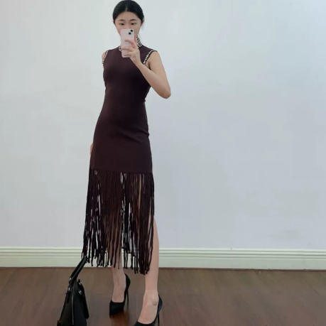 2025早秋新款女装法式高领珍珠修身针织连衣裙SFPRO04086