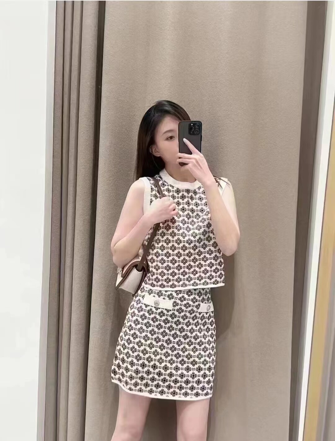 无袖百搭花色针织背心上衣女