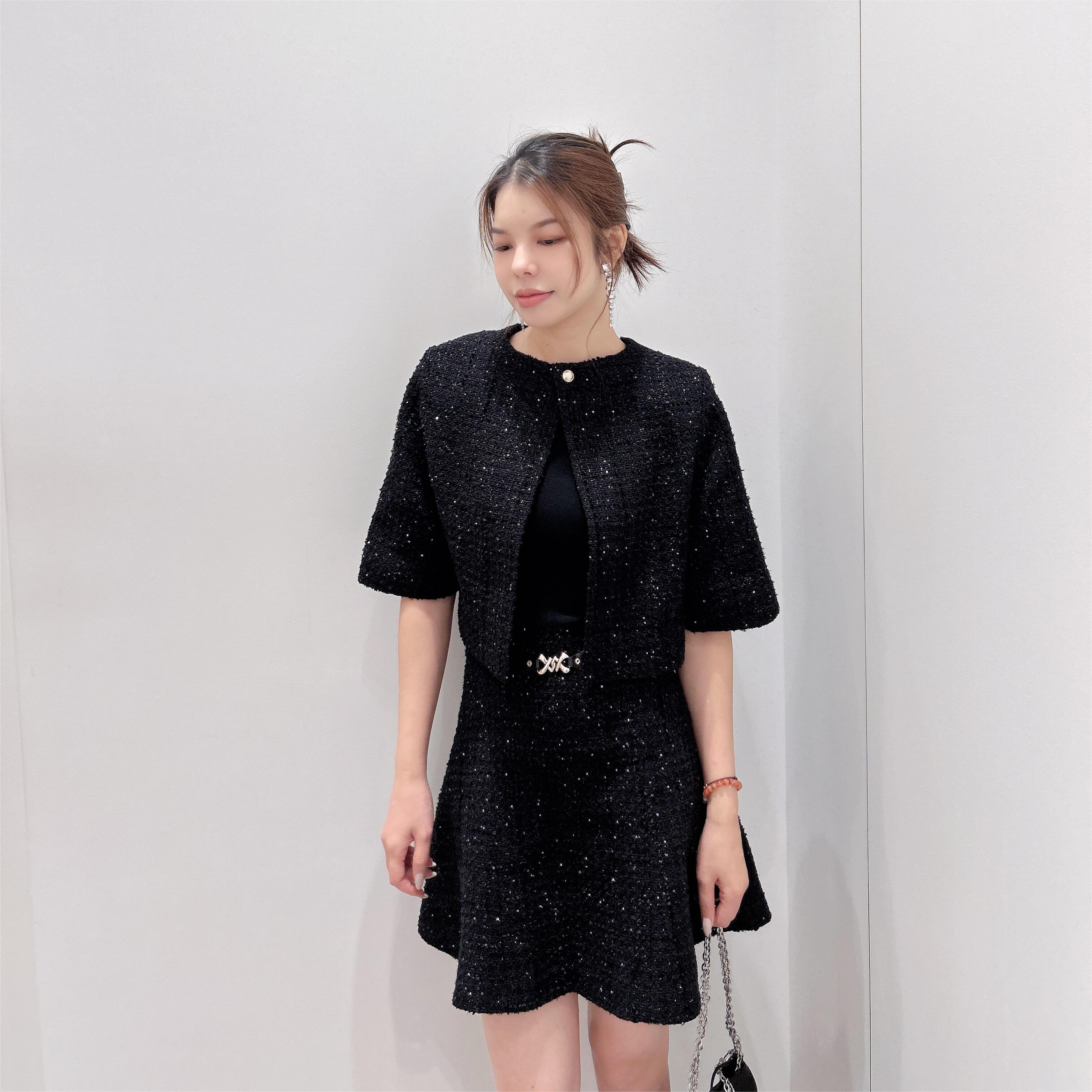 2024秋季新款女装黑色花呢短款连衣裙两件套MFPRO03762
