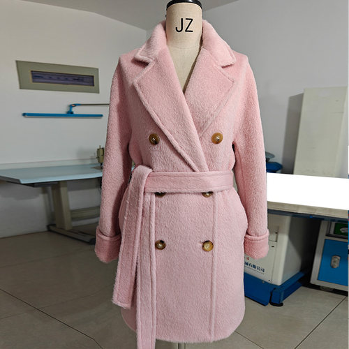 101801阿尔巴卡羊驼绒高版本大衣短款加厚白毛呢外套冬新款女