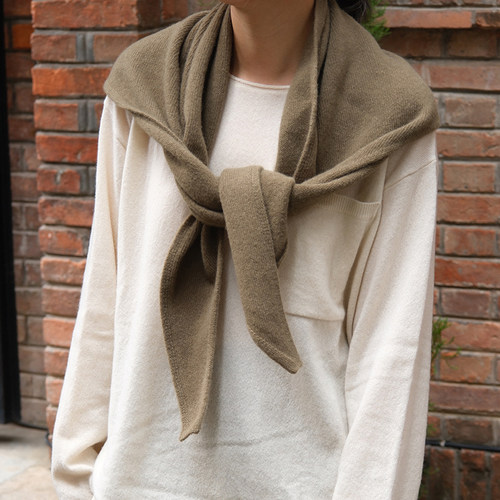inLESS丨Sofie D'hoore triangular scarf 羊毛三角围巾