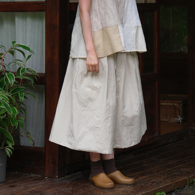 inLESS丨屿麻纪 isola e lino 纸感棉褶裥中裤