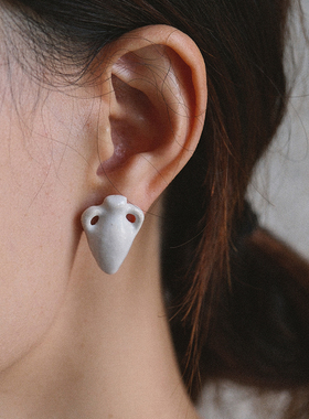 inLESS X WARM DOME Vessel系列 Amphora 双耳瓶耳钉陶瓷耳环女