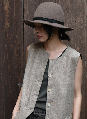 inLESS | SCHA 1952 Lazy 