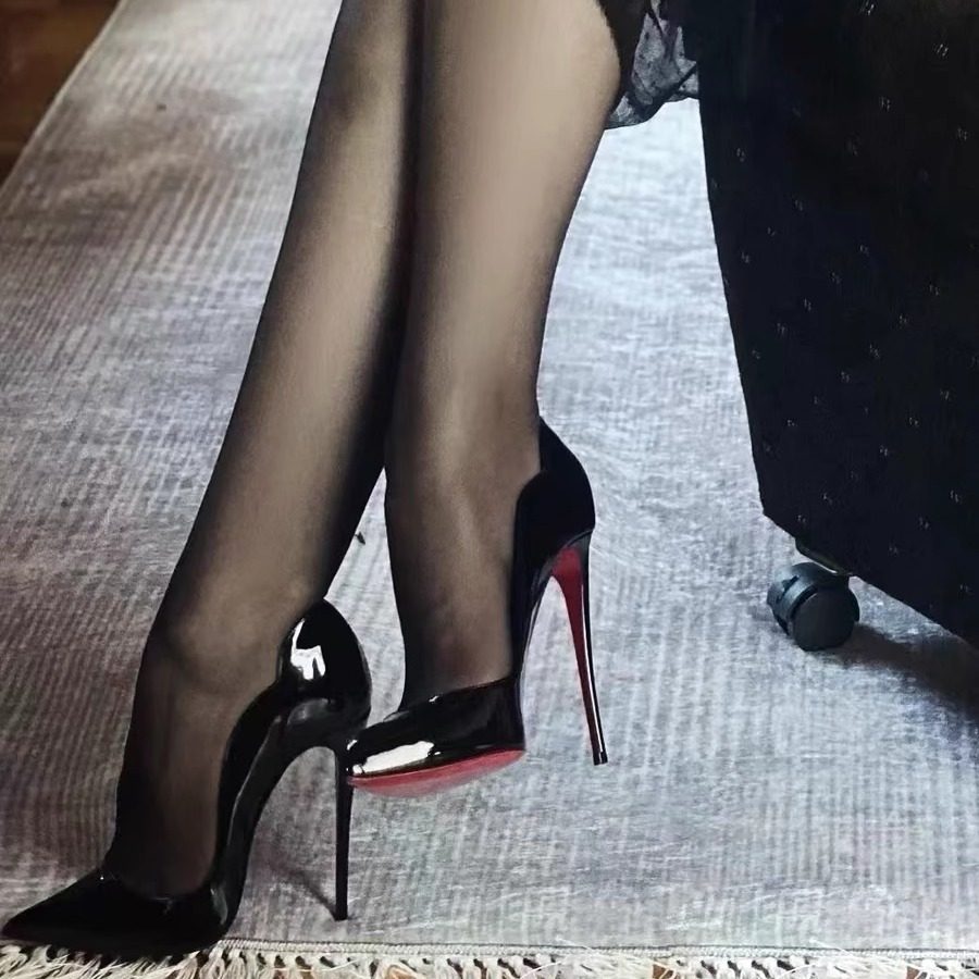 hotchick 10cm辣妹时尚女鞋红底细高跟浅口露趾侧空黑色漆皮单鞋