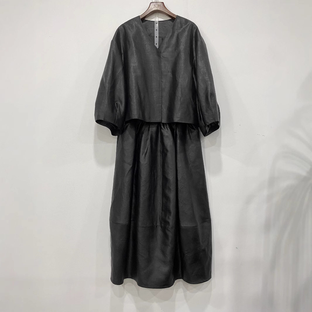 月坞顺德香云纱黑色套装女士春季新品灯笼袖外套高腰半身裙