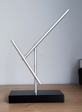 热销创意实木混沌摆钢铁侠永动机模型银河系电自动摇摆器摆件生日