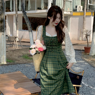 微胖女生法式 优选大码 方领绿色显瘦连衣裙女裙子胖妹妹MM梨形身材