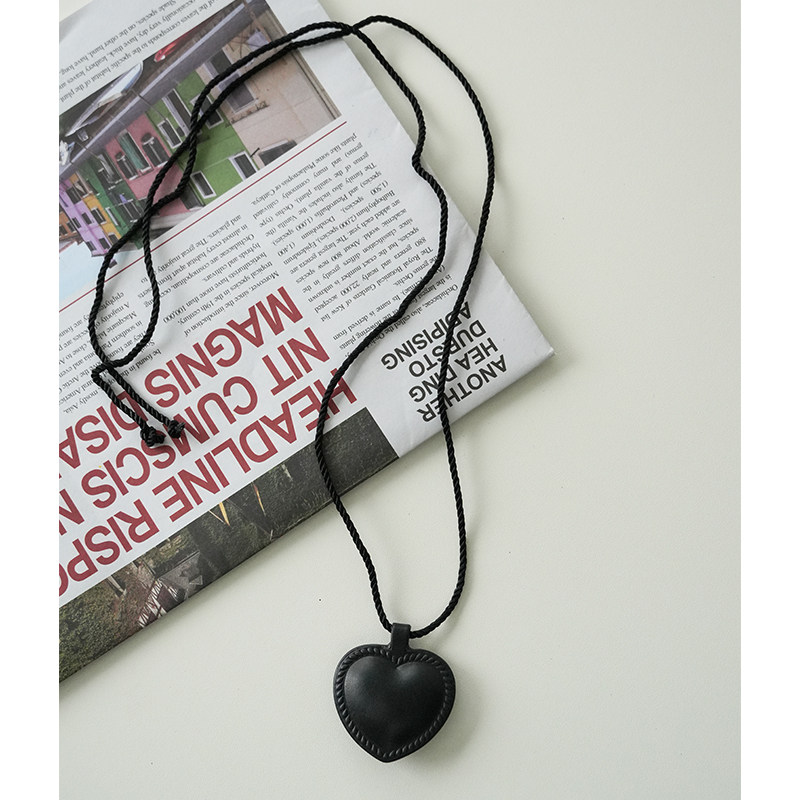 小众设计韩国博主fever同款牛皮项链ins爱心形气质吊坠锁骨链配饰