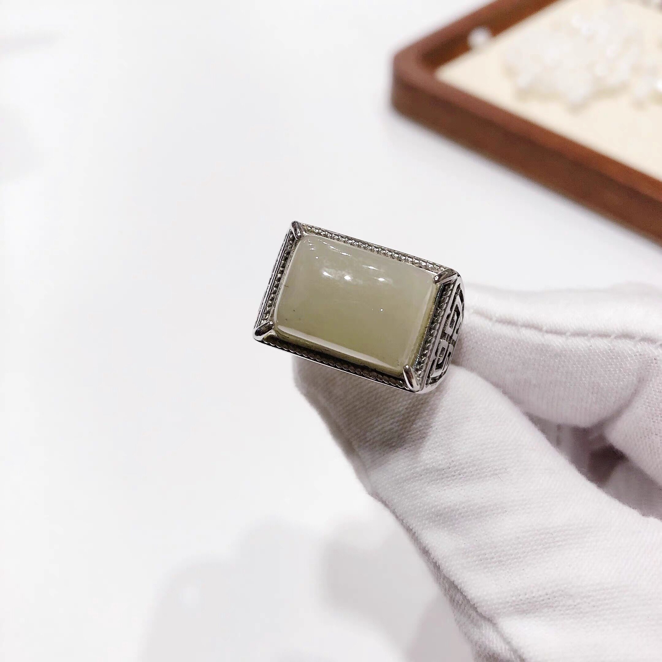 G38# 天然和田玉方戒复古款男版戒指 S925银托 开口圈可调节