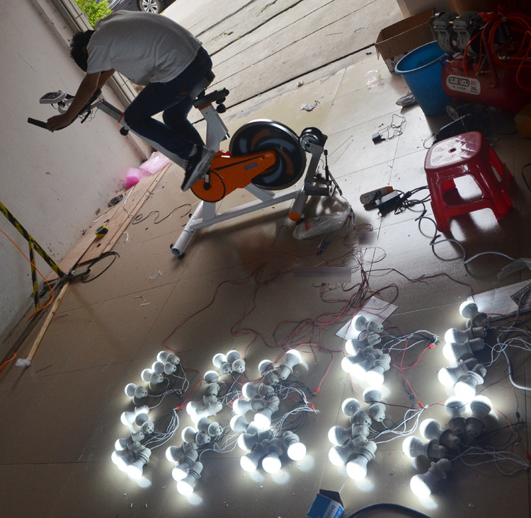 健身发电器材健身发电机 自行车脚踏手摇发电机骑行台发电机 道具