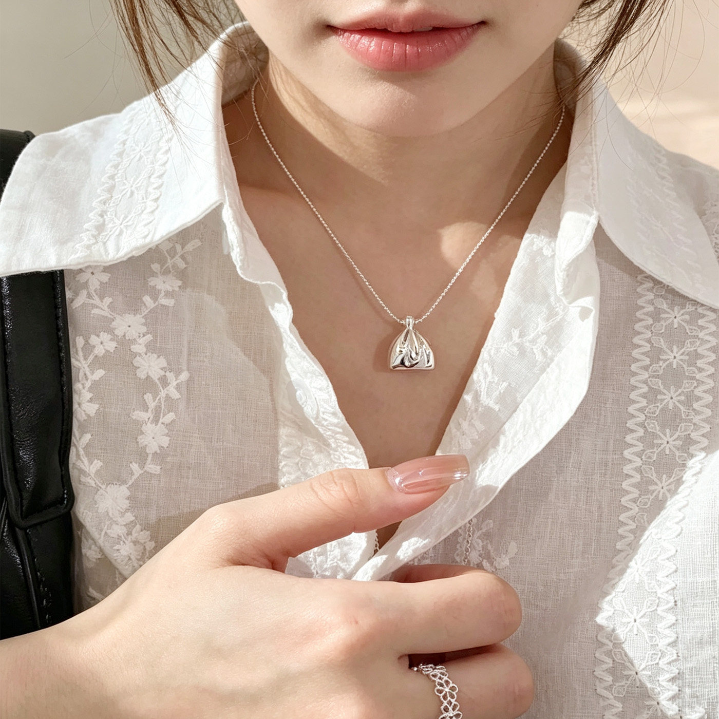 S925银简约光面褶皱瓶子珠珠项链