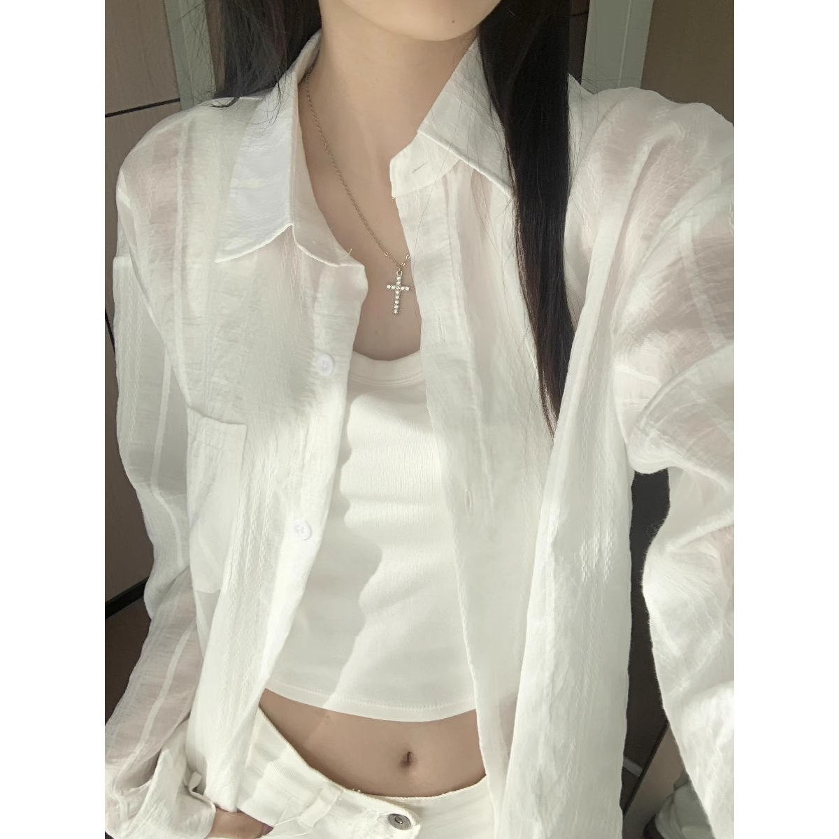 白色轻薄款防晒衬衫女款夏季2025新款气质早春穿搭高级感上衣外套
