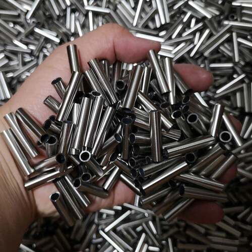厂家直销304不锈钢圆管光亮面制品管6米长薄壁钢套壁厚0.3~1.5mm