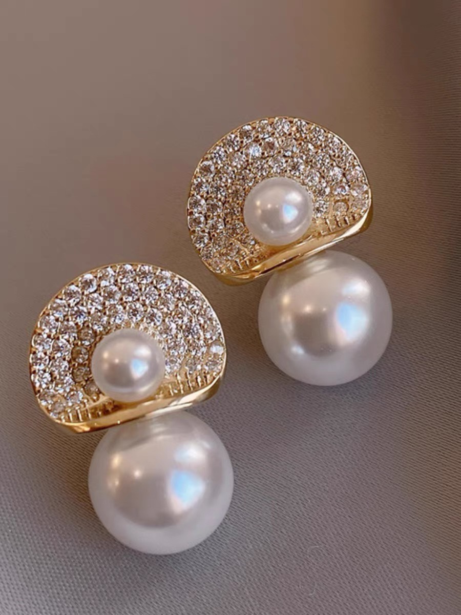 新加坡【frica梵罗珂】 轻奢珍珠耳钉高级感小香风气质耳环女