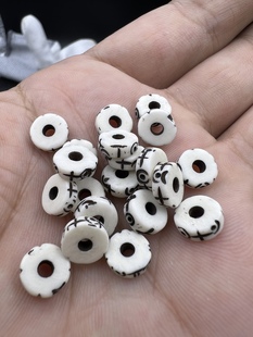 藏传驼骨尸陀林隔片，文玩配饰，百香星月佛手金刚猴头核尖隔片