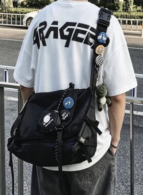 法国Cavi KIong斜挎包男休闲潮牌单肩包大容量背包男包邮差包通勤
