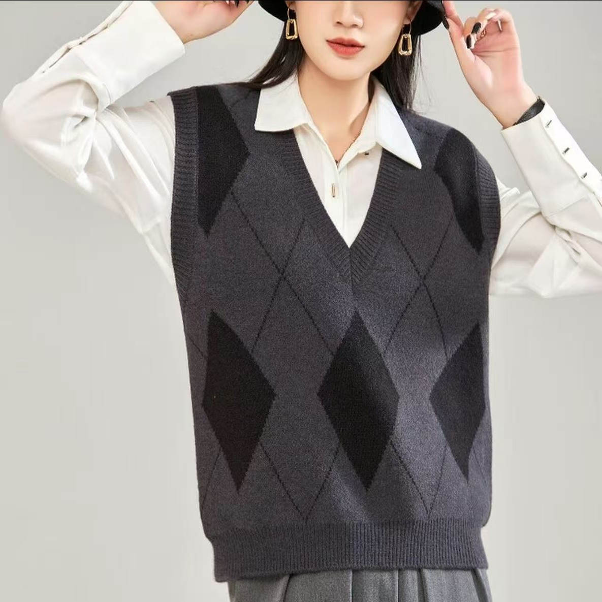 【菱形v领马甲】新款菱形v领简约百搭针织套头马甲x694