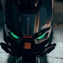 适用于台铃封神电动车头灯眉定风翼风刀改装立体恶魔眼睛装饰贴纸