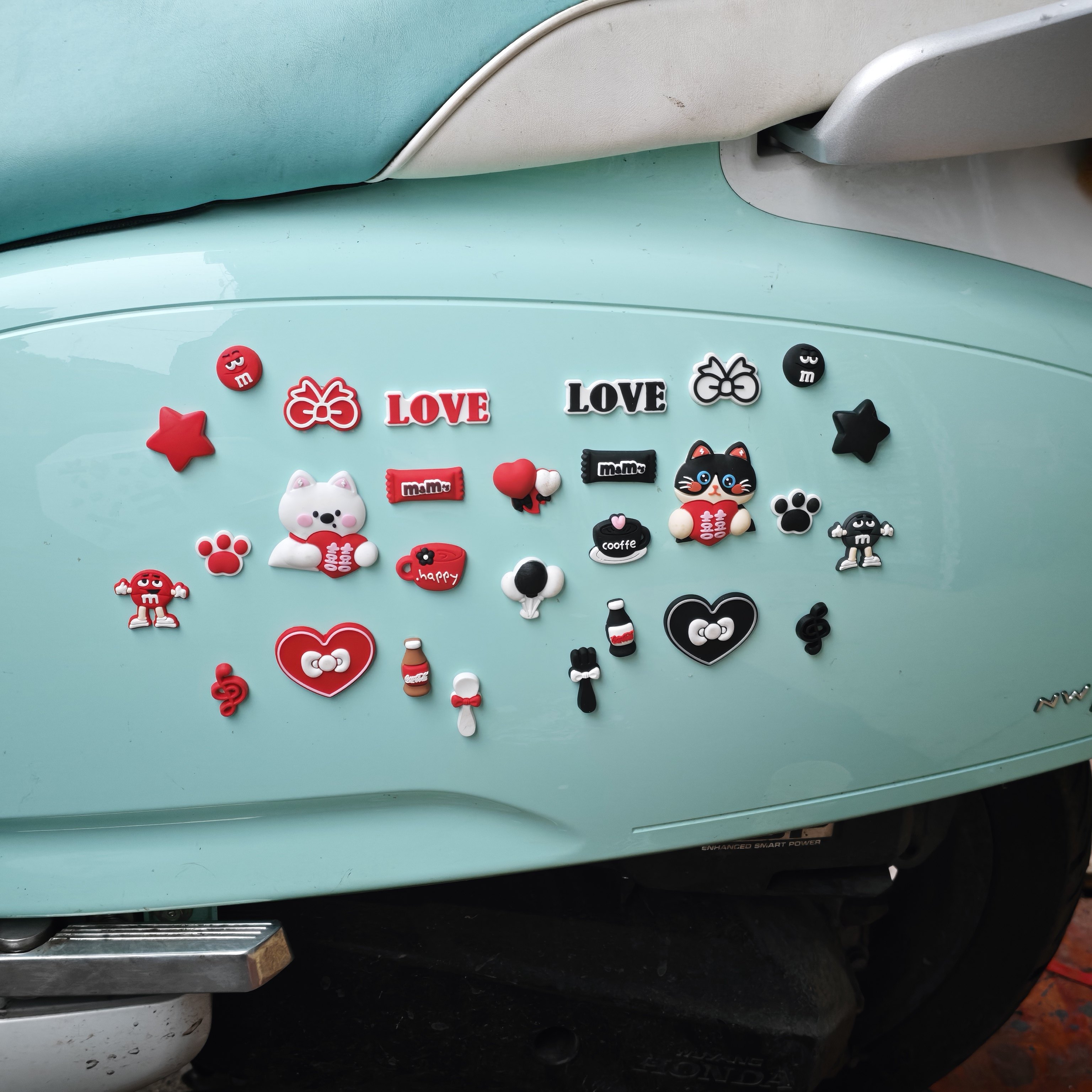 电动车DIY个性3D软胶贴情侣小动物报喜奶牛猫西高地可爱立体装饰