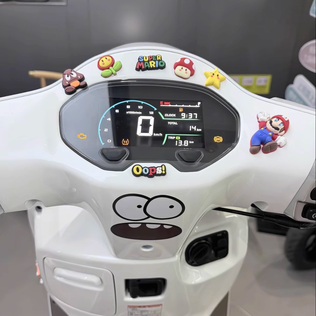 适用于豪爵lumi125仪表盘超级玛丽立体软胶装饰贴马里奥饰品配件