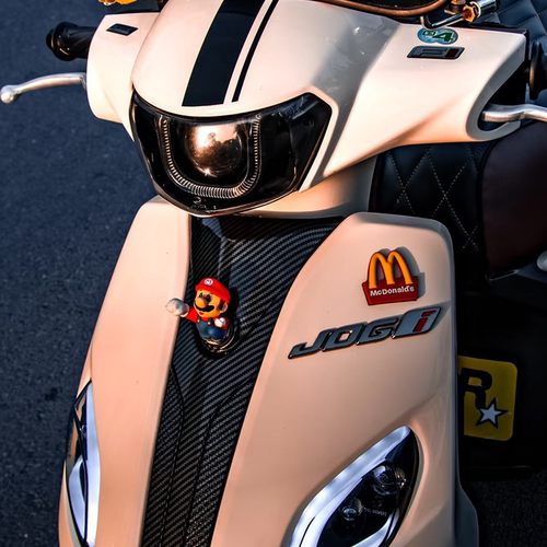 适用于巧格i125车头马里奥立体公仔装饰贴麦当劳M标个性创意配饰