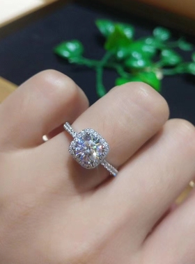 胖东来爆款小方糖莫桑石戒指女戒