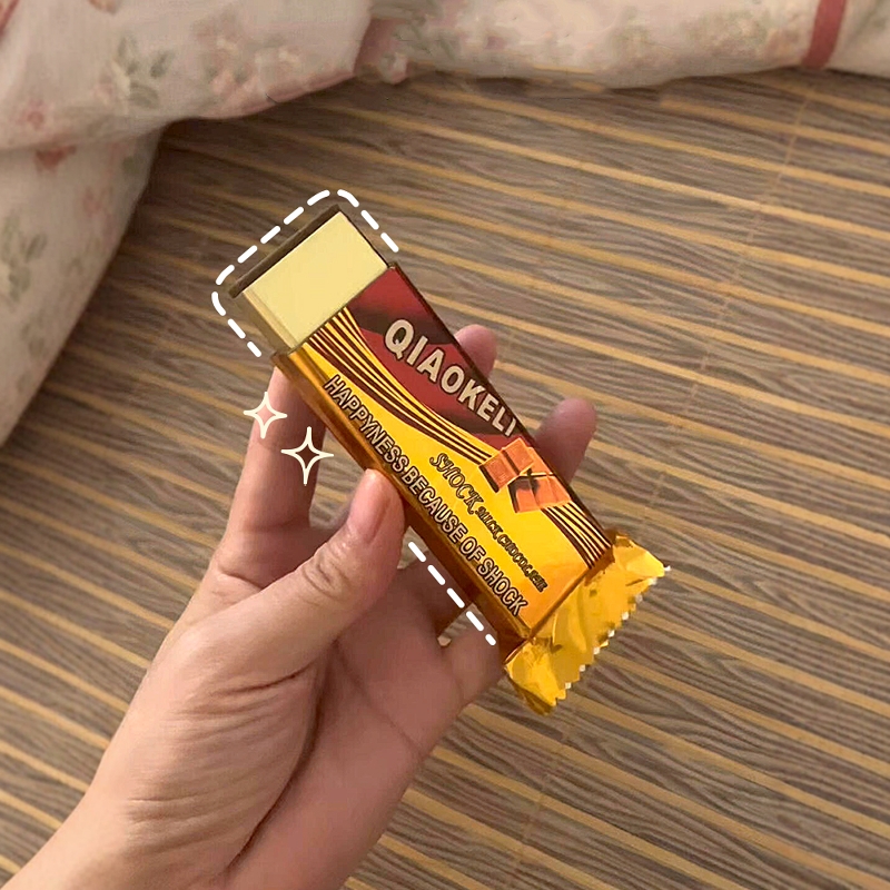 看我新买的巧克力玩具！好好玩！