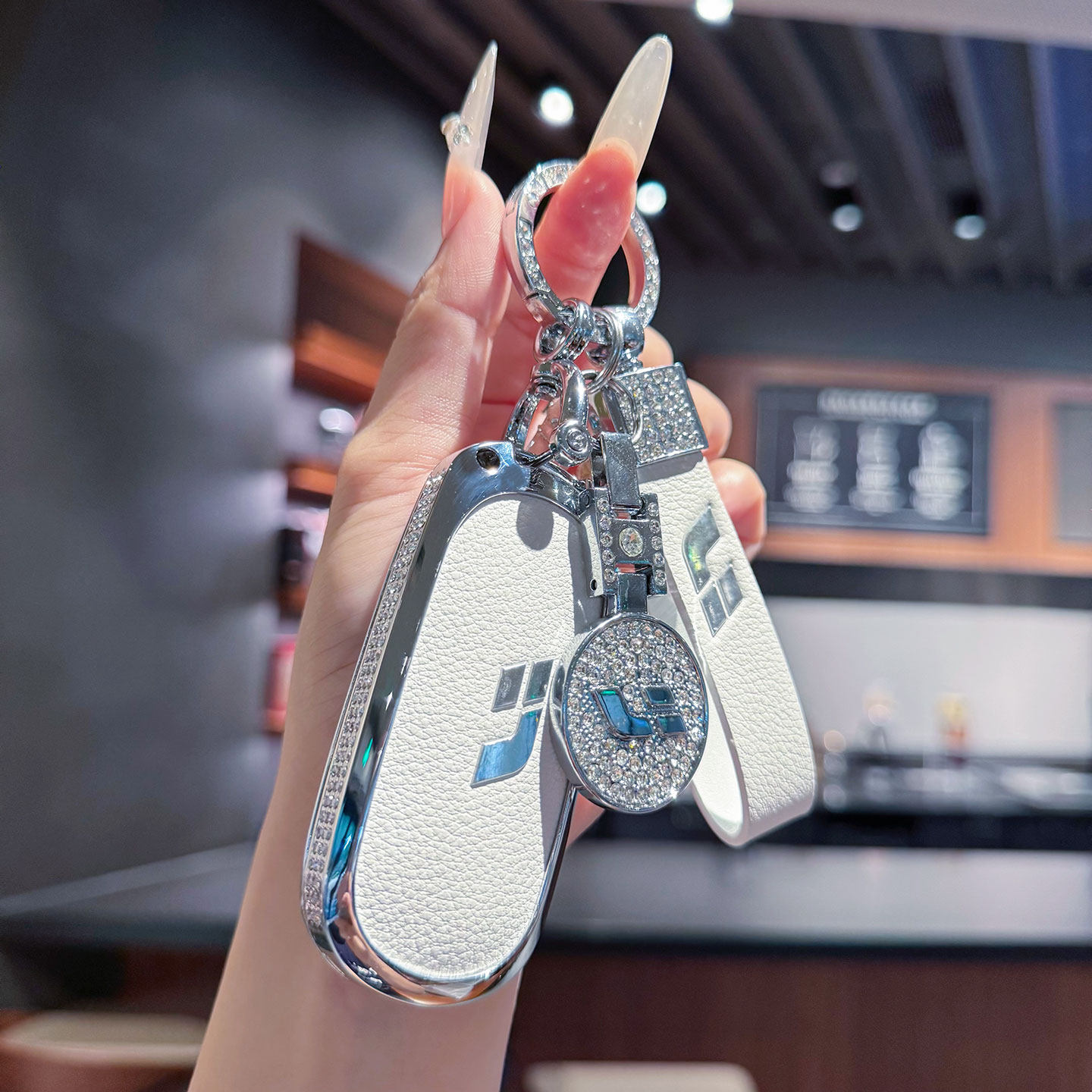 适用理想L9钥匙套L8车L7真皮L6高级壳新款one扣MEGA汽车ULTRA女包,汽车用品/电子/清洗/改装,车用钥匙包,淘宝优惠券,粉丝福利购,淘宝优惠卷