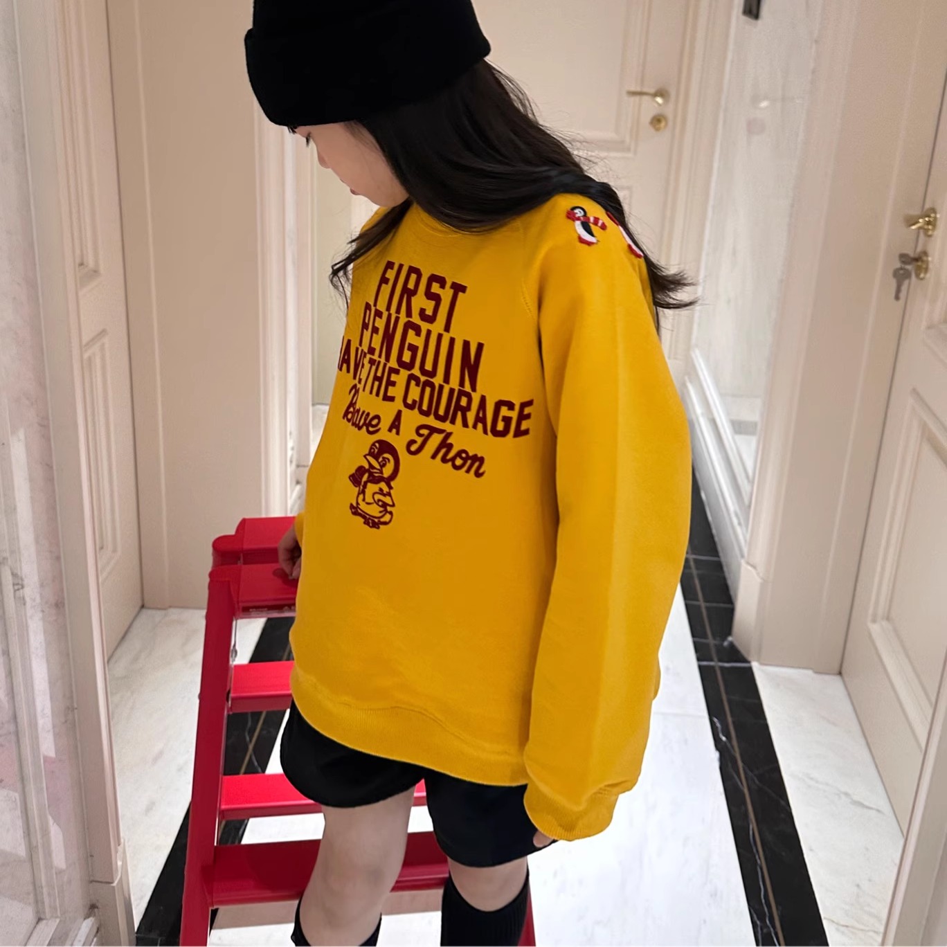 儿童宝宝贴布刺绣企鹅圆领卫衣