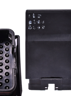 适用本田铁马CB400小黄蜂VTZ CBR250 22 17 19期配件摩托车点火器