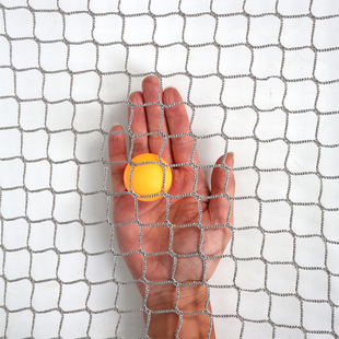 灰色乒乓球场地围网防护网匹克球拦网户外体育围栏网围挡网拦截网