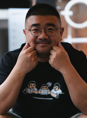 原创设计拖延症设计师联名可爱风格纯棉T恤大码透气凉感