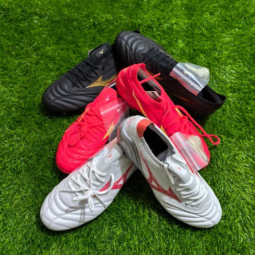 美津浓 莫雷拉 Morelia Neo 超顶高端天然草训练比赛SG钢钉足球鞋