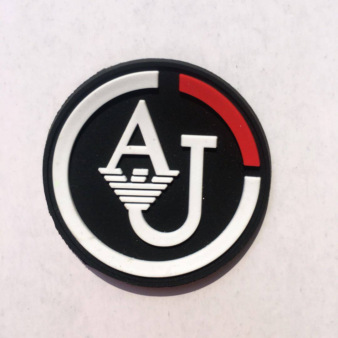 橡胶小标签LOGO定制软胶商标定做
