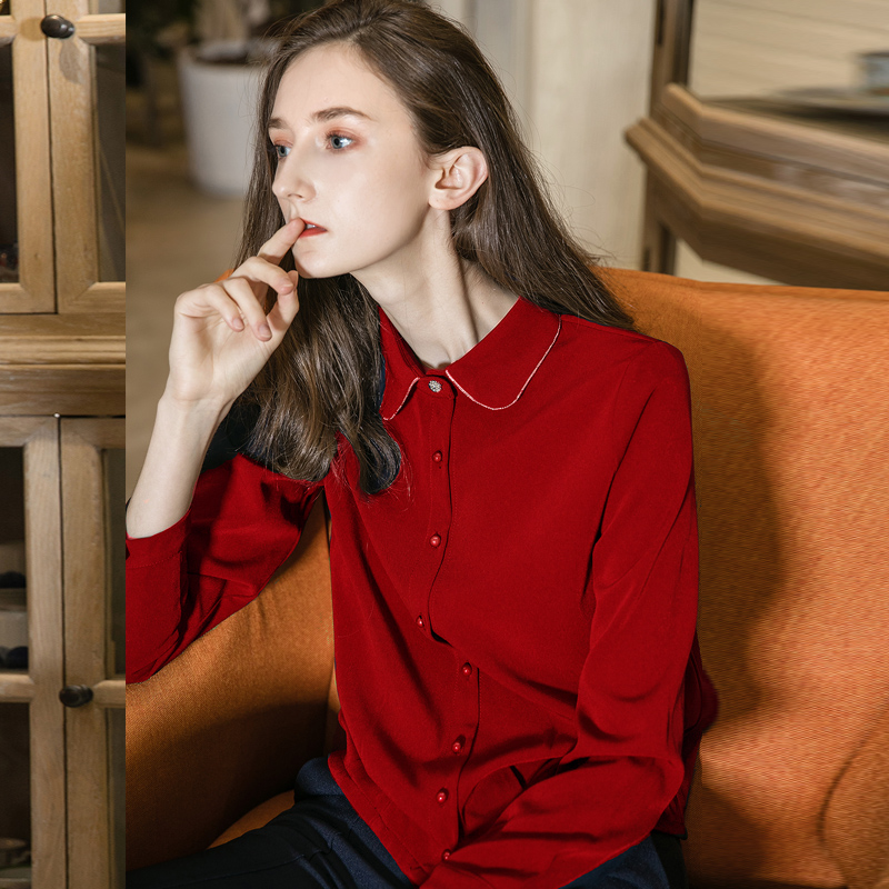 恶魔衬衫女春季新款娃娃领镶边亮钻纯色OL通勤复古