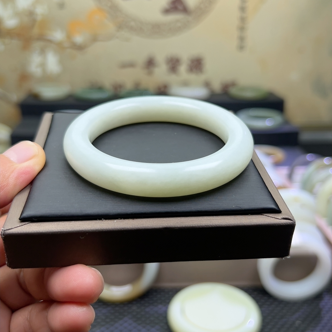 且末青白56+