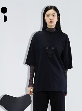 未知未觉2024秋新品圆领宽松短袖黑色上衣设计感小众女W332T11503