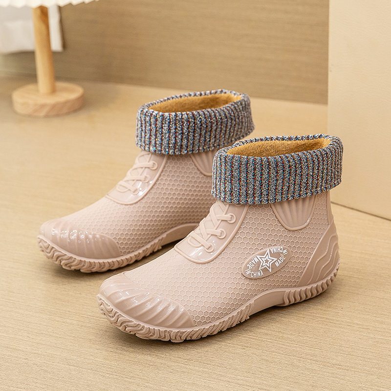 FLEECE COTTON SLEEVE SHORT TUBE RAIN BOOTS IMPORTED WATERPROOF SHOES WOMENS RAIN BOOTS ANTI-SLIP CAR WASH COTTON BOOTS WINTER SHORT WATER SHOES THICKENED