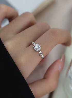 莫桑钻圆包一克拉戒指气质简约爱心求婚钻戒指环送女友开口可调节