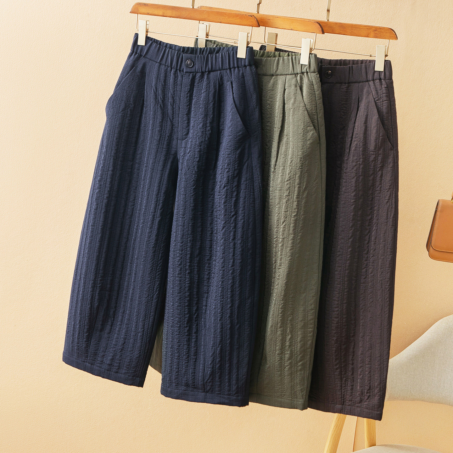 蛮文 日单 精致有调性 重磅醋酸三道竖绗缝宽松茧形9分棉裤 50281