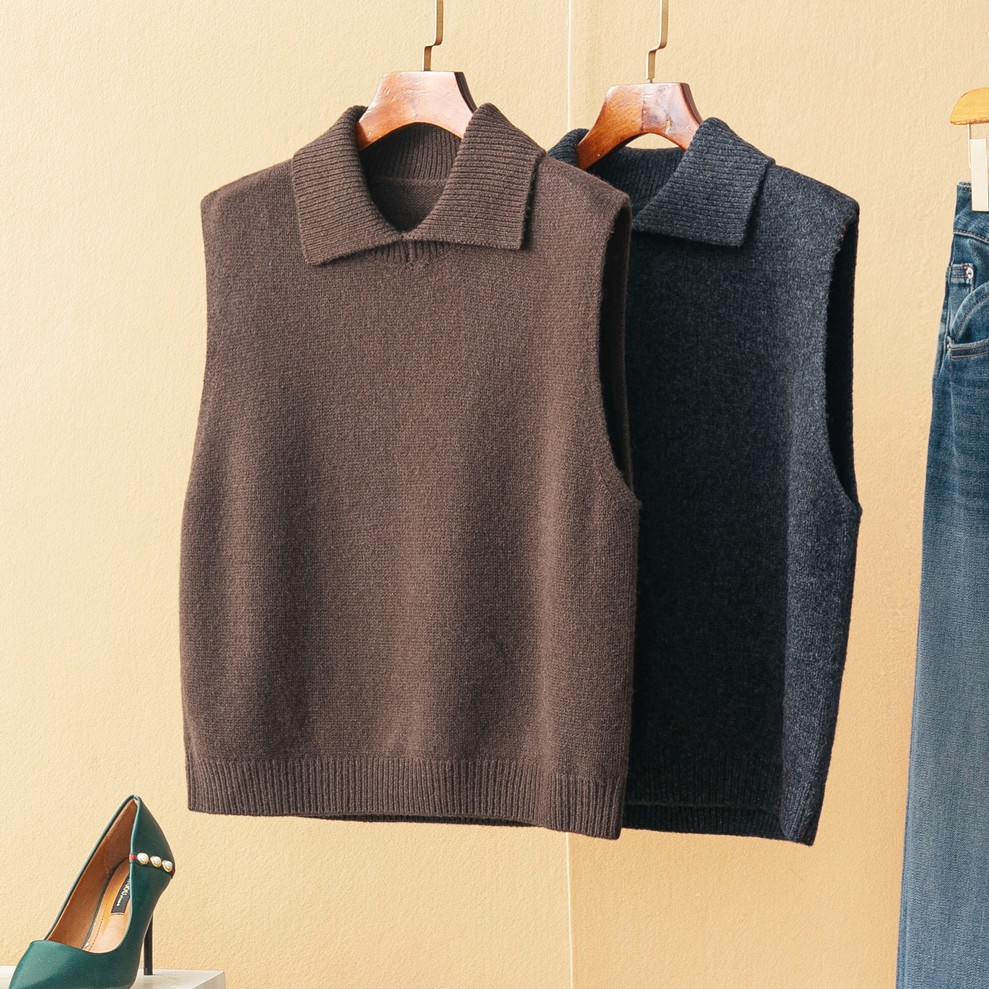 蛮文 乖巧知性 100%美丽诺羊毛 设计感开叉翻领叠穿背心马甲59155