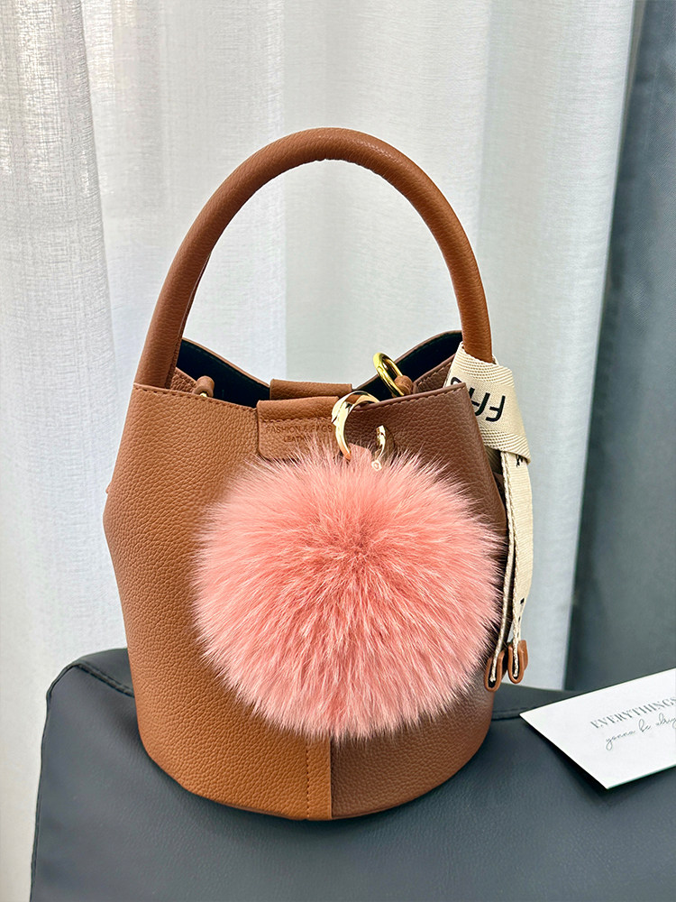 SOUTH KOREA IMPORTED FOX FUR BALL SCHOOLBAG BAG ORNAMENT CUTE FEMALE PLUSH FUR BALL PENDANT CAR KEY CHAIN PENDANT