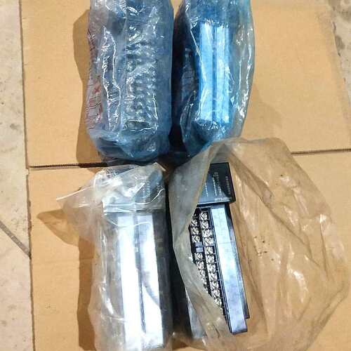 [议价可修]三菱 AX81C 俩个，AX80Y80C 俩个，实物图片，需