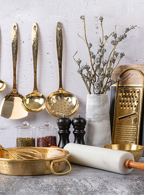 厨房样板间饰品菜板花瓶黄厨具