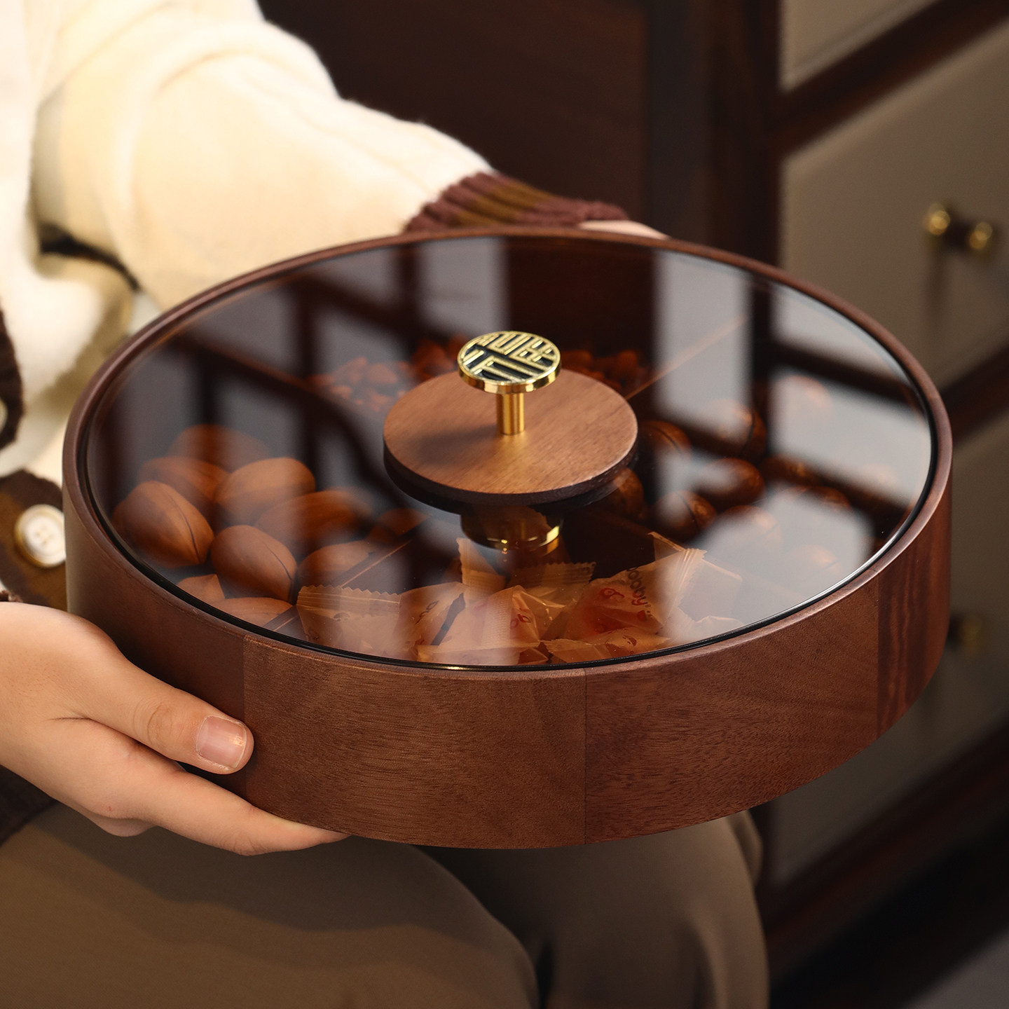 2025新款实木干果盒客厅家用精致坚果干果收纳盒高端高颜值水果盘